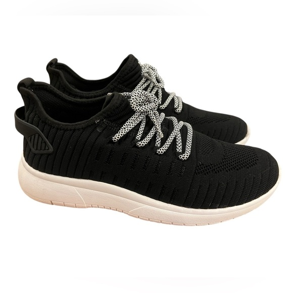 Blondo Women’s Kamie Waterproof Sneakers in Black/Grey in size 6.5 - Picture 3 of 7